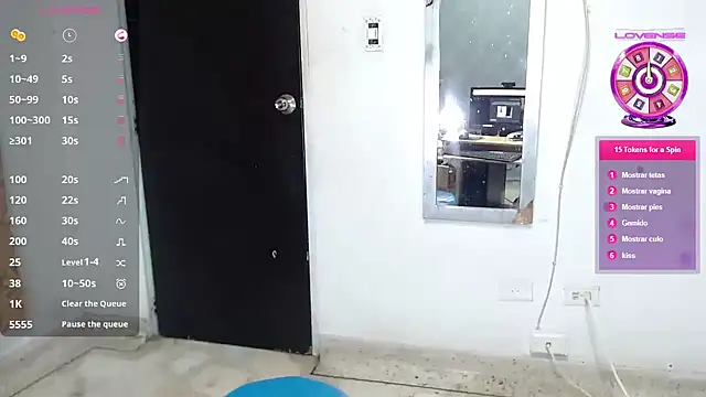 lizparker69x online show from December 15, 4:01 pm