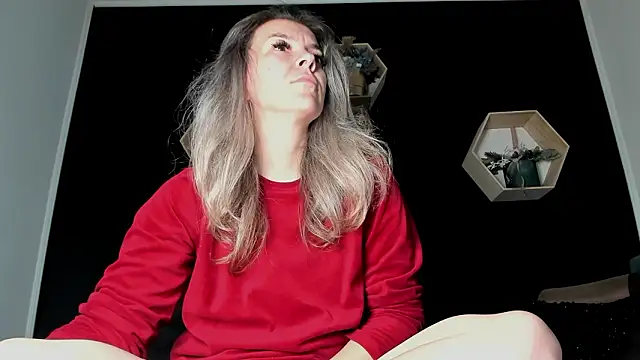 Alesys69 online show from March 28, 9:35 pm