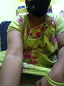 Snapshot of teddy-143 chatting on October 5, 5:29 pm teddy-143 online show from October 5, 5:29 pm