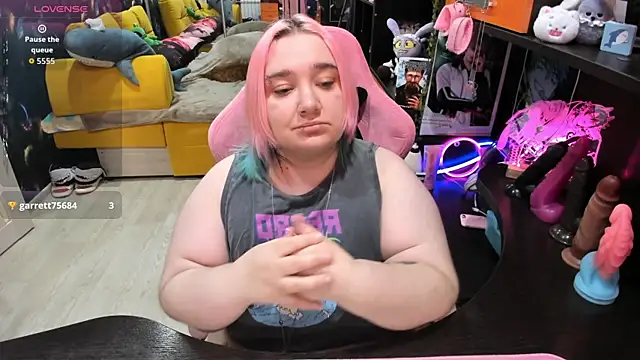 Softie Sofy online show from April 11, 7:03 am