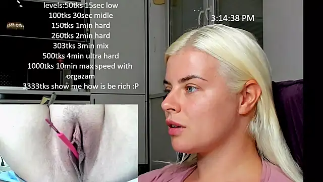 queenofthenighttt online show from October 16, 1:14 pm