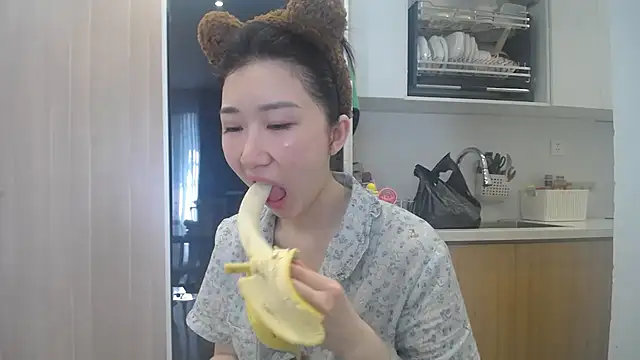 Asiagirll online show from June 4, 1:33 am