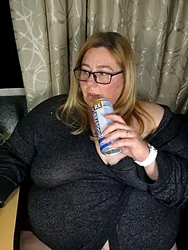 Iceprincess2bad4u online show from February 21, 6:19 pm