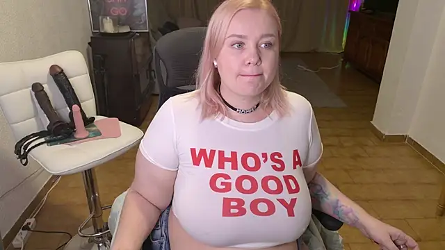 MargotGrey online show from March 5, 7:09 pm