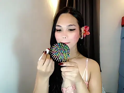 Webcumcutie online show from April 21, 4:30 am