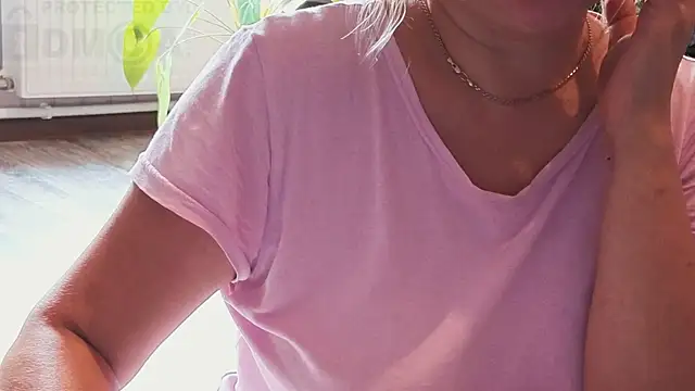 sexyshowow online show from July 25, 2:13 pm