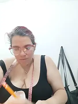 karlythothxh online show from June 5, 11:00 pm