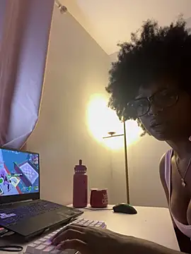 mochamimi online show from May 6, 2:37 am