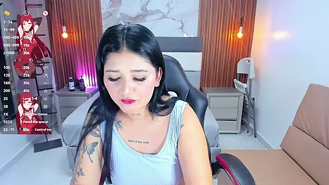 BIANCAROY1 online show from July 18, 7:38 pm