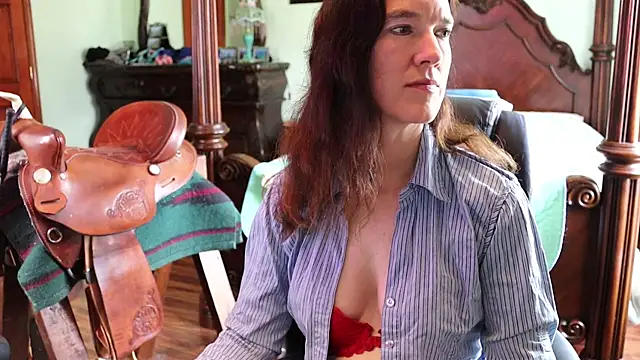 thornburyrose online show from April 6, 5:58 pm