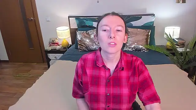 CatherineWalls online show from February 20, 4:00 am