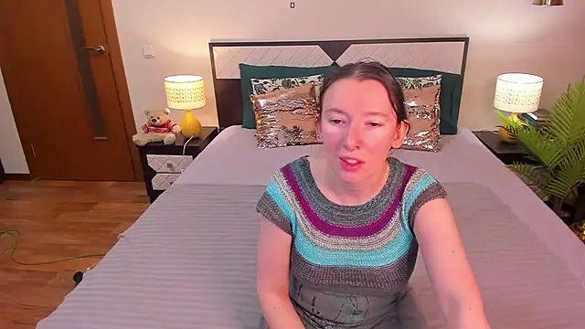 CatherineWalls online show from May 22, 8:12 am