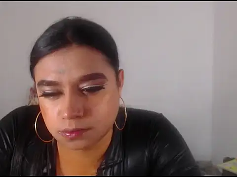 katrinawillff online show from March 14, 5:52 am