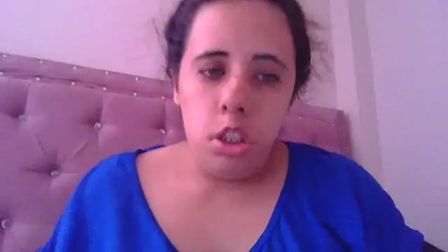 annarose19 online show from October 6, 4:45 pm