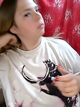 Snapshot of Zuli_Kiska chatting on September 10, 11:21 am Zuli Kiska online show from September 10, 11:21 am