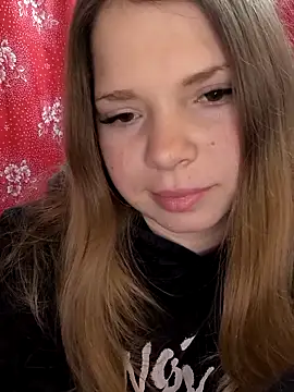 Zuli Kiska online show from February 19, 8:51 pm