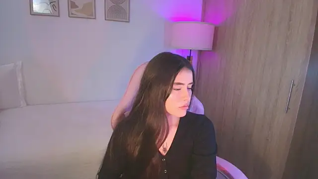 iriswest  online show from October 3, 11:43 pm