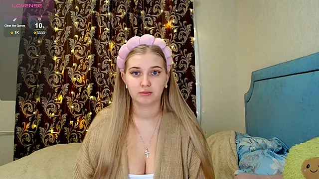 Adr1ana  online show from December 3, 8:49 am