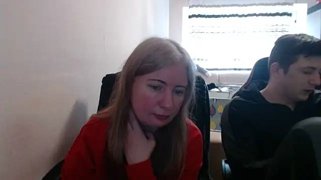 PeterAndJen online show from April 9, 5:54 am