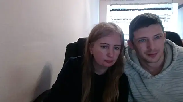 PeterAndJen online show from March 14, 10:27 am