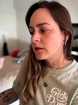 Snapshot of misslulipop chatting on September 23, 9:13 pm misslulipop online show from September 23, 9:13 pm