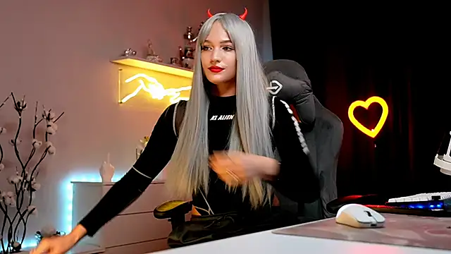 MrsTenderBeast online show from October 24, 4:03 pm