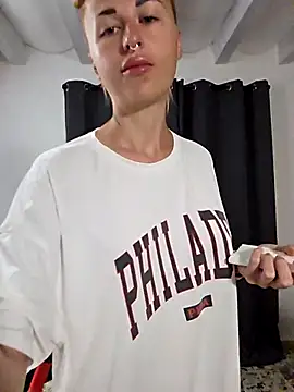 kylie blck online show from April 30, 2:39 am