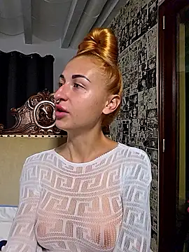 kylie blck online show from December 19, 6:05 am