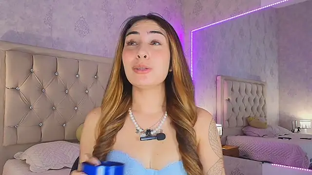 nini love01 online show from February 3, 6:40 am