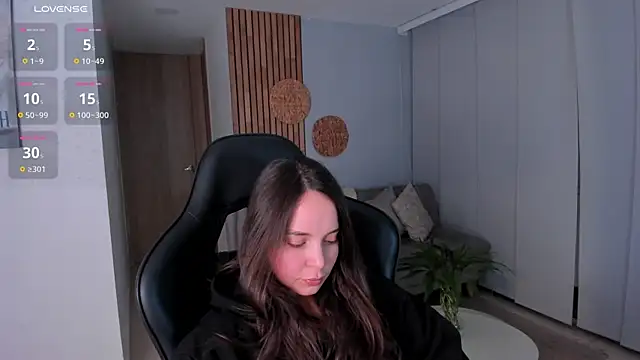 AnnieHallX online show from October 11, 2:38 am