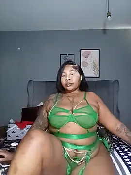 PearlSexxy69 online show from July 22, 11:00 am