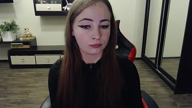 Snapshot of Laralianna chatting on September 16, 4:59 pm Laralianna online show from September 16, 4:59 pm