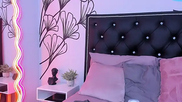 Sweet Ariadna  online show from June 20, 12:31 pm