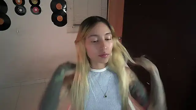 Saucy Jenn online show from July 24, 5:05 am