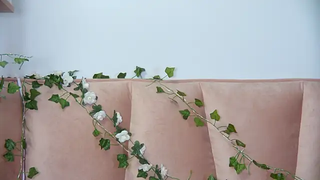 GentleRossi online show from June 2, 1:45 pm