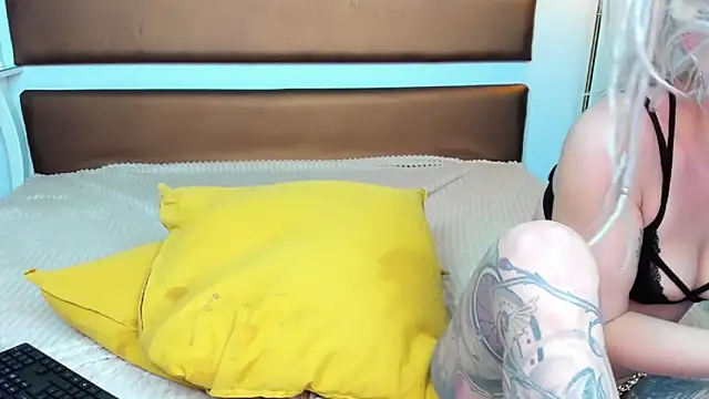 KatniseBabe online show from September 25, 7:07 am