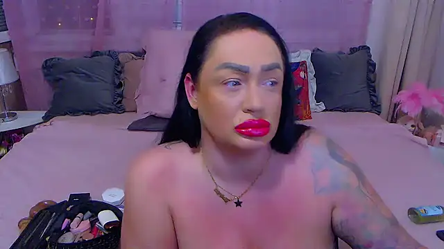 Snapshot of BustyVicky chatting on September 18, 9:02 pm BustyVicky online show from September 18, 9:02 pm