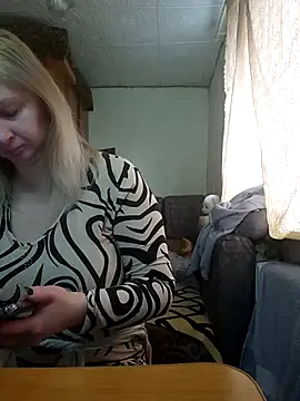 BustyBlond online show from February 15, 11:31 am