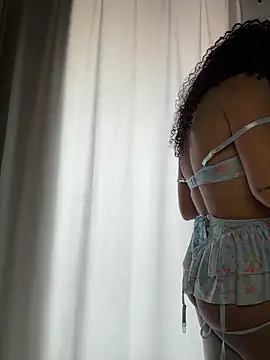 GabriSaenz online show from March 6, 1:50 pm