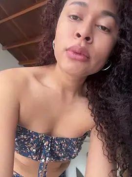GabriSaenz online show from June 3, 2:29 pm