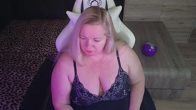 MolligSpielle online show from December 17, 9:30 pm