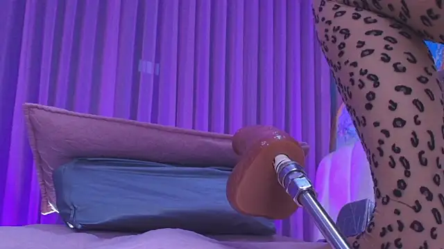 britanyy  online show from March 17, 3:10 am