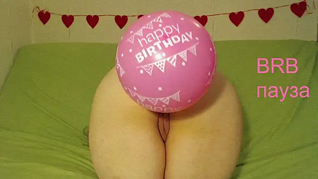 mmmPinUpGirl online show from May 7, 4:11 pm