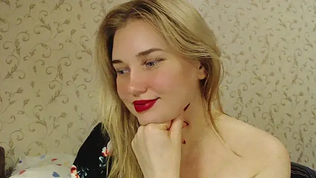 mmmPinUpGirl online show from September 10, 8:42 pm