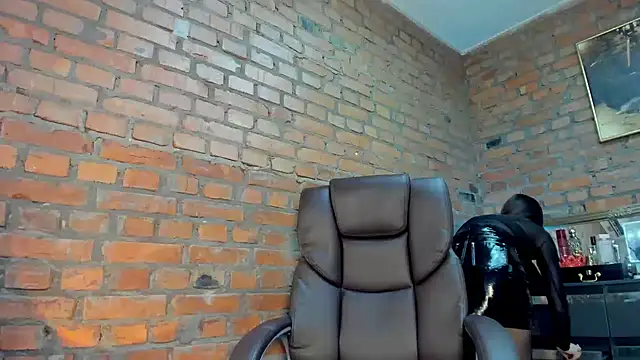 MistressMilana online show from March 21, 2:22 pm