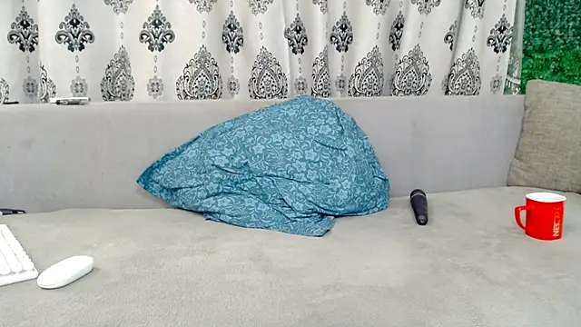 sweetdaiana23 online show from February 3, 1:38 am