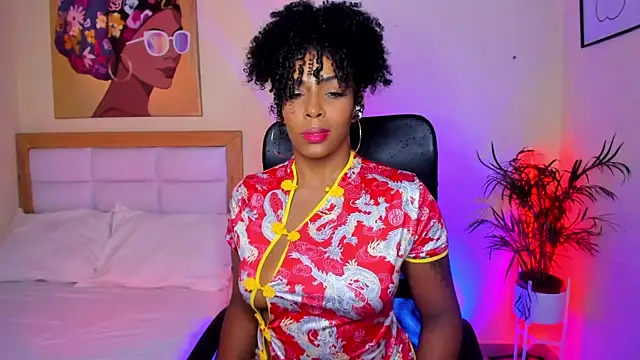 AitanaBrown  online show from May 5, 8:34 pm