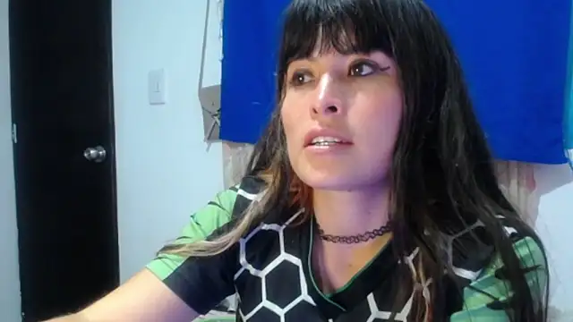 Alexandrasaenz online show from May 6, 2:15 am