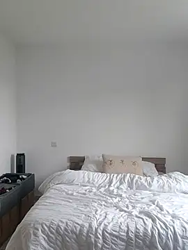 clara-francaise online show from March 18, 4:23 pm