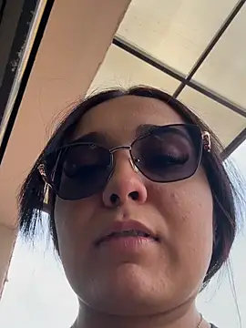 Danii vg1 online show from June 24, 5:12 pm
